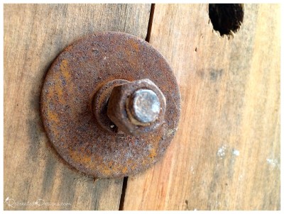 rusted-bolt-and-nut
