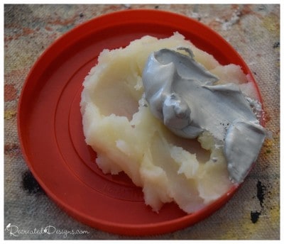 mixing wax and metallic creme