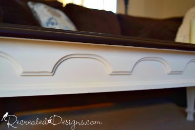 details on vaintge Federal style coffee table