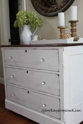dresser-up-close-rs
