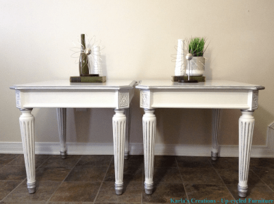 mesas blancas con marca