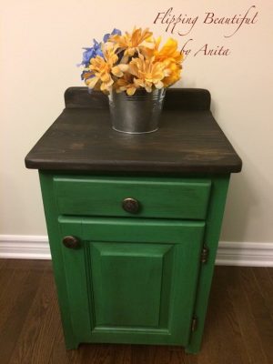 green painted stand