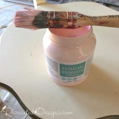 Penny & Co English Rose Fusion Mineral Paint and a Staalmeester Brush