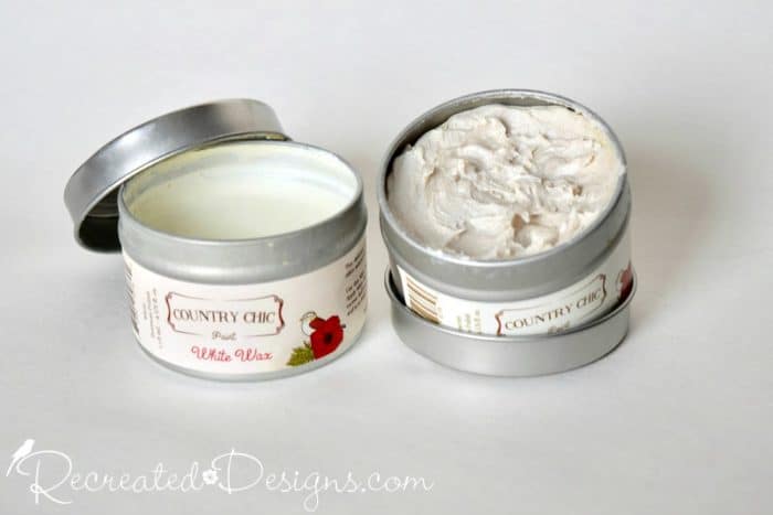 White and pearl wax Country Chic Paint
