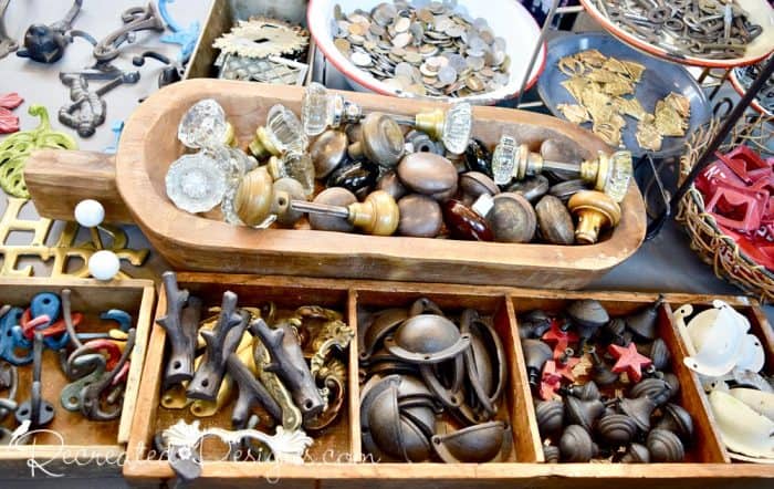 vintage hardware, hooks and knobs at Ottawa's 613 flea