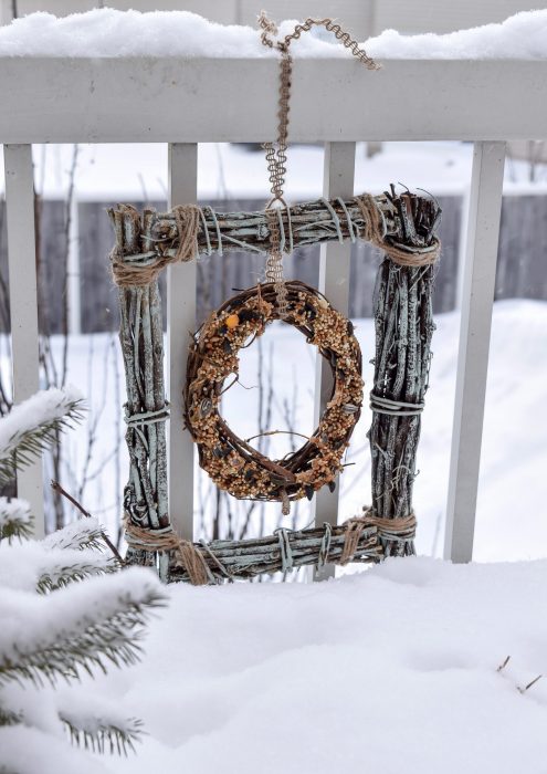 making a bird feeder out of grapevine pieces