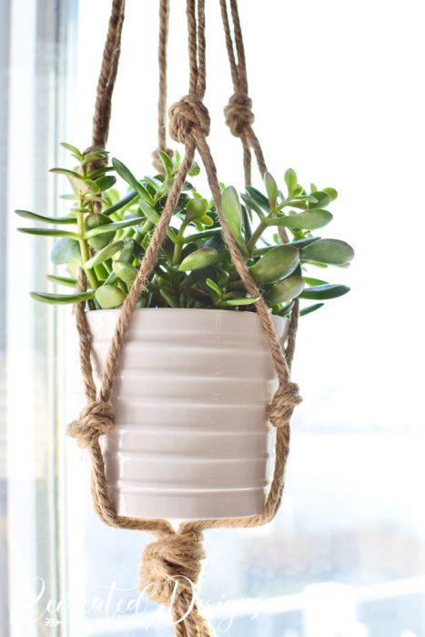 macrame plant hanger