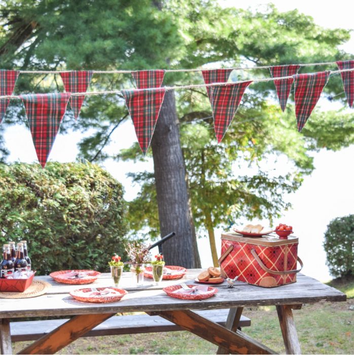 tablecloth bunting picnic cottage