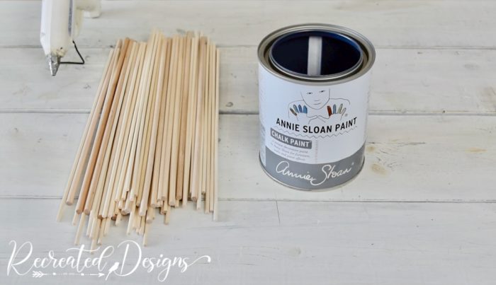 paint can and dowel rods